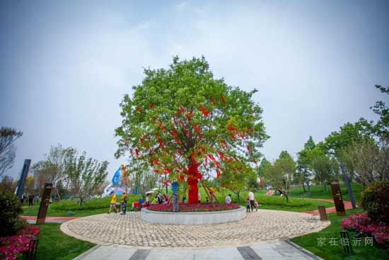 【萬城春暖花開】優(yōu)居時代，一座公園，臨沂人的記憶寄存處。