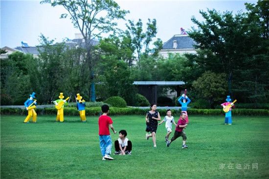 一個(gè)公園，如何深刻地美好了小鎮(zhèn)生活?